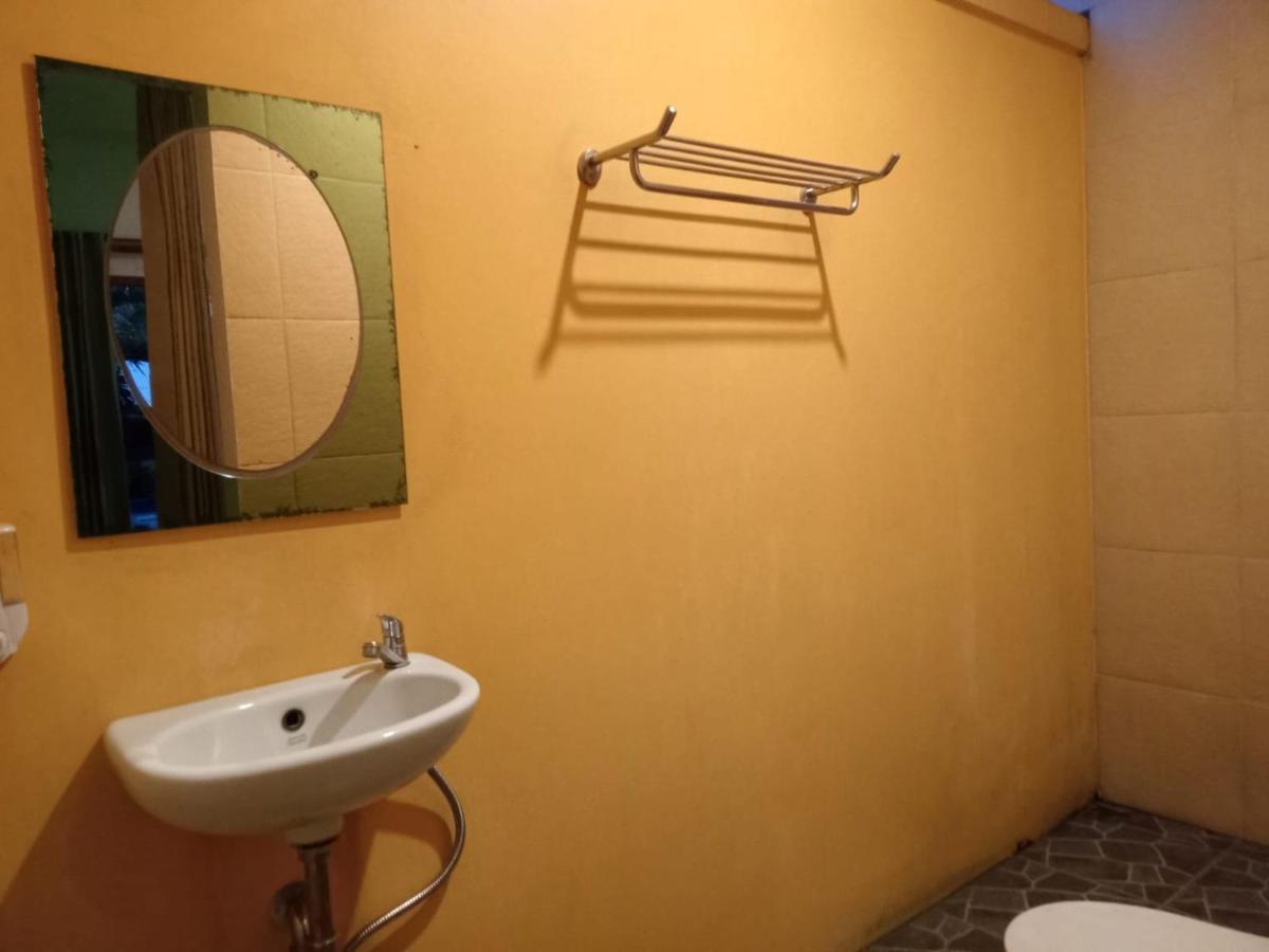 Yellow Bridge Guest House Lembongan Buitenkant foto
