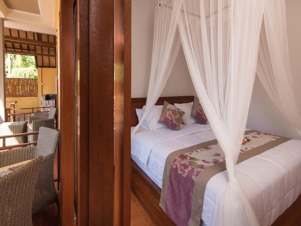 Yellow Bridge Guest House Lembongan Buitenkant foto